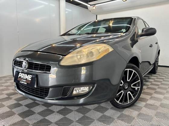 FIAT BRAVO 1.8 ESSENCE 16V FLEX 4P AUTOMATIZADO FIAT BRAVO 1.8 ESSENCE 16V FLEX 4P AUTOMATIZADO